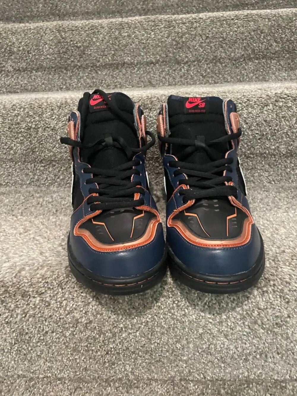 Nike gundam dunk